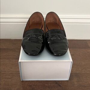 Neely & Chloe Black Patent Leather Embossed Bow Flat Loafers Size 10